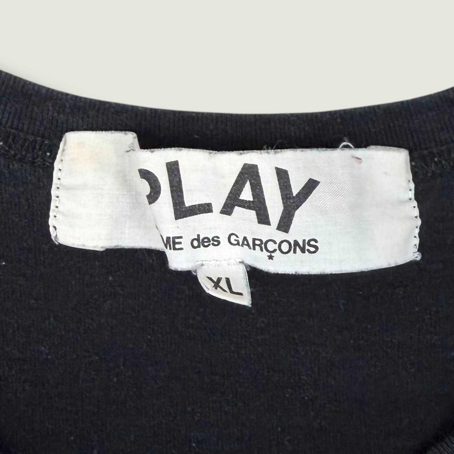 Comme des Garcons T-Shirt (Xl)