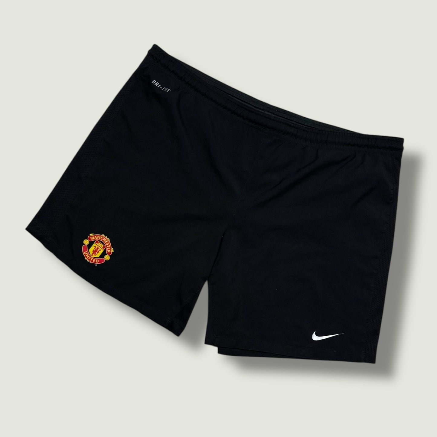 Nike Vintage Manchester Shorts (Xl)