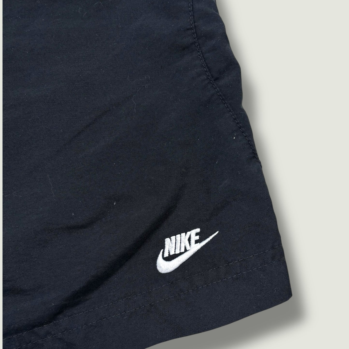 Nike Vintage Shorts (M)