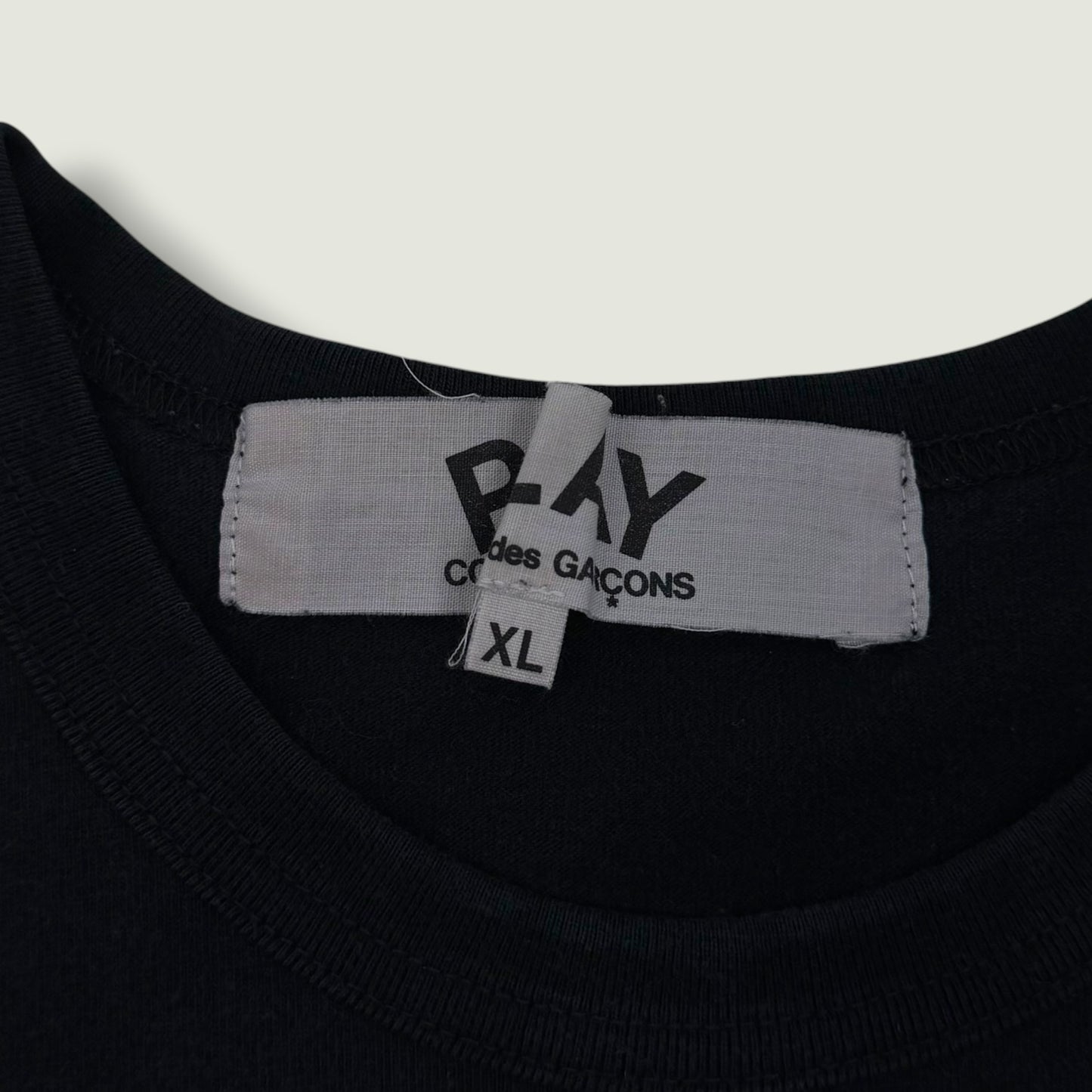 Comme des Garcons T-Shirt (Xl)
