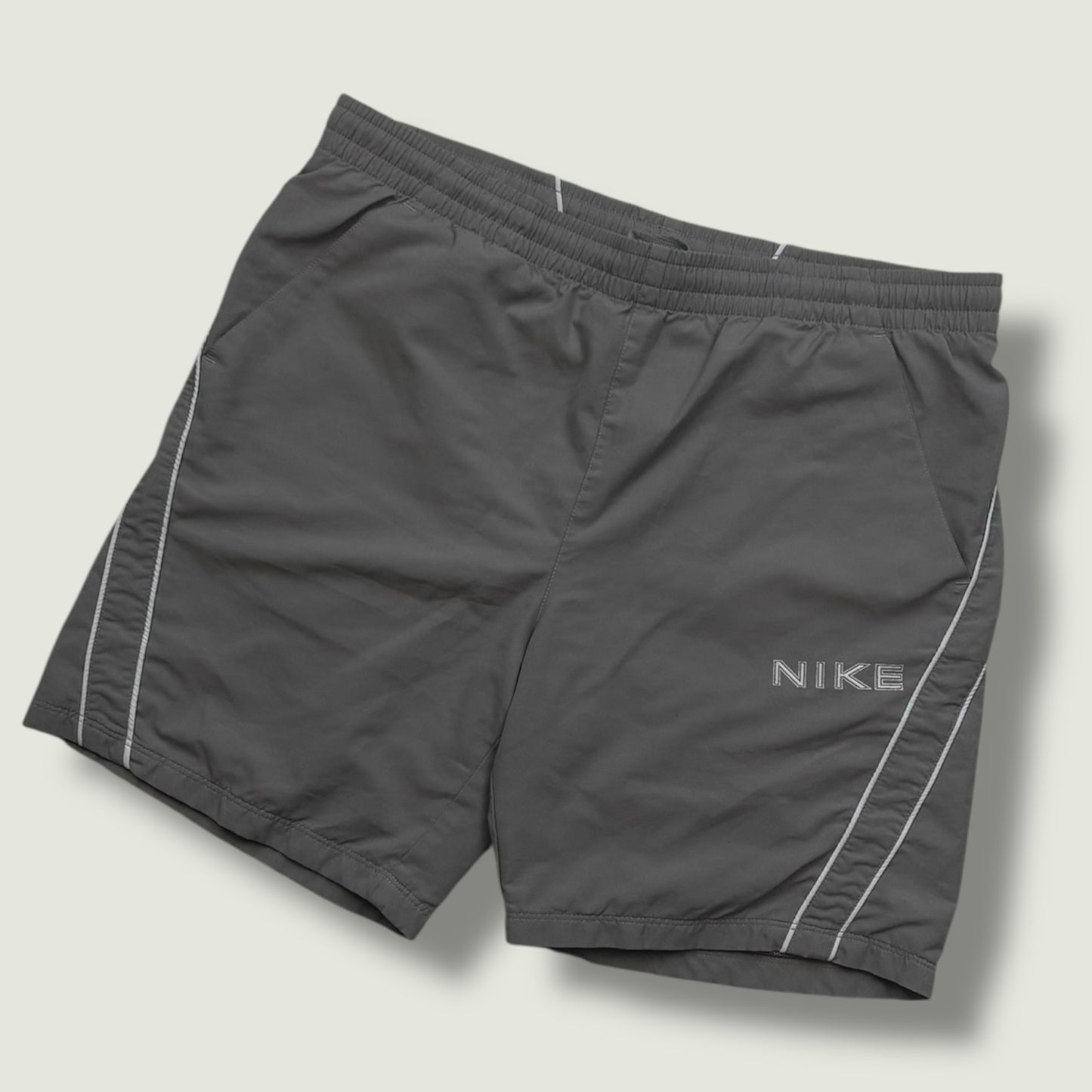 Nike Vintage Shorts (S)