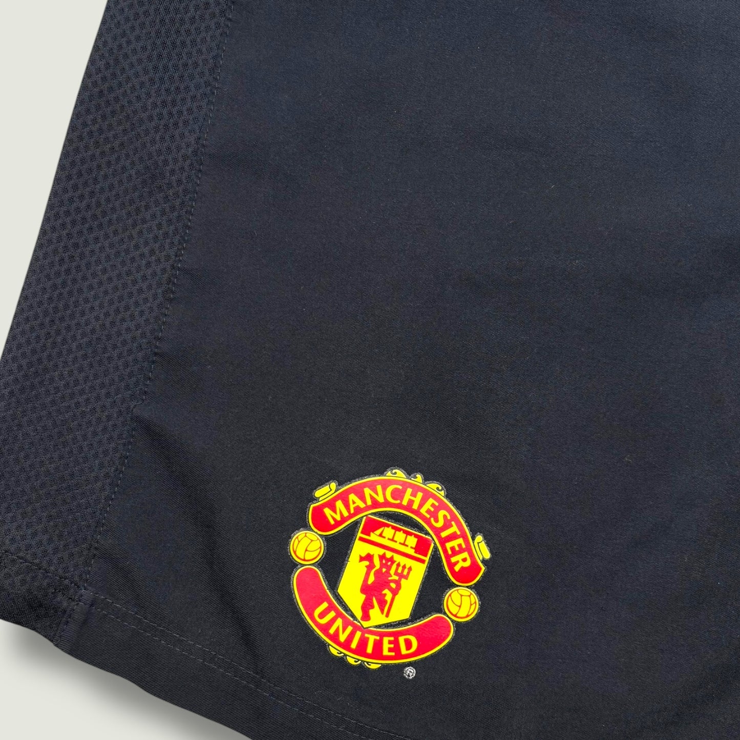 Nike Vintage Manchester Shorts (Xl)