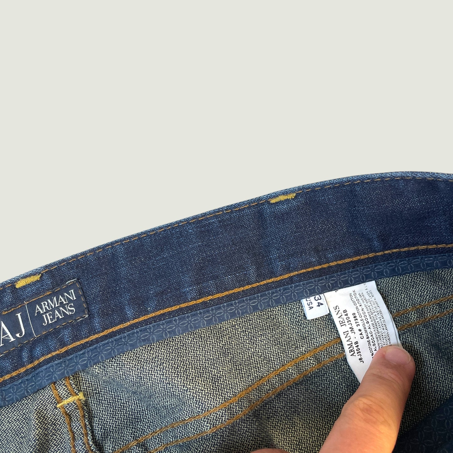 Armani Vintage Jeans (Xl)