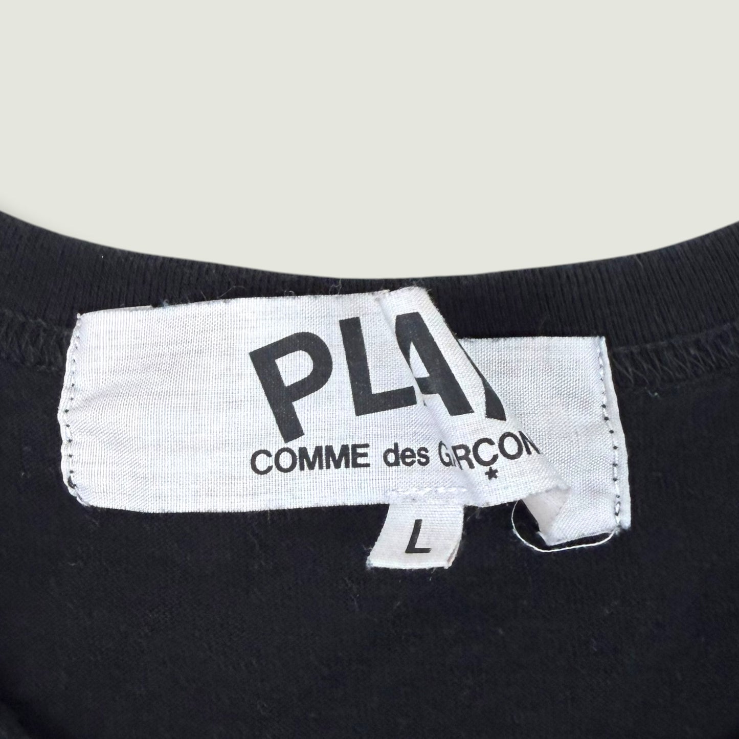 Comme des Garcons T-Shirt (L)