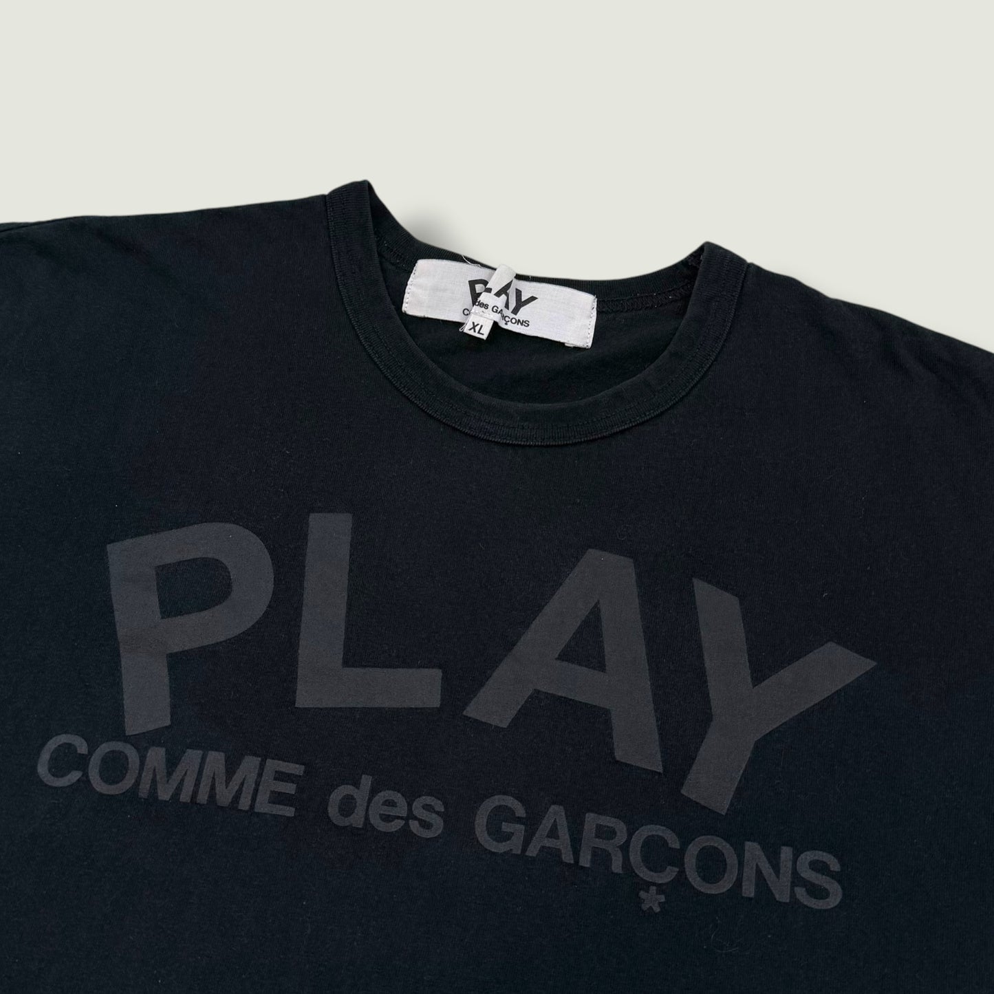 Comme des Garcons T-Shirt (Xl)