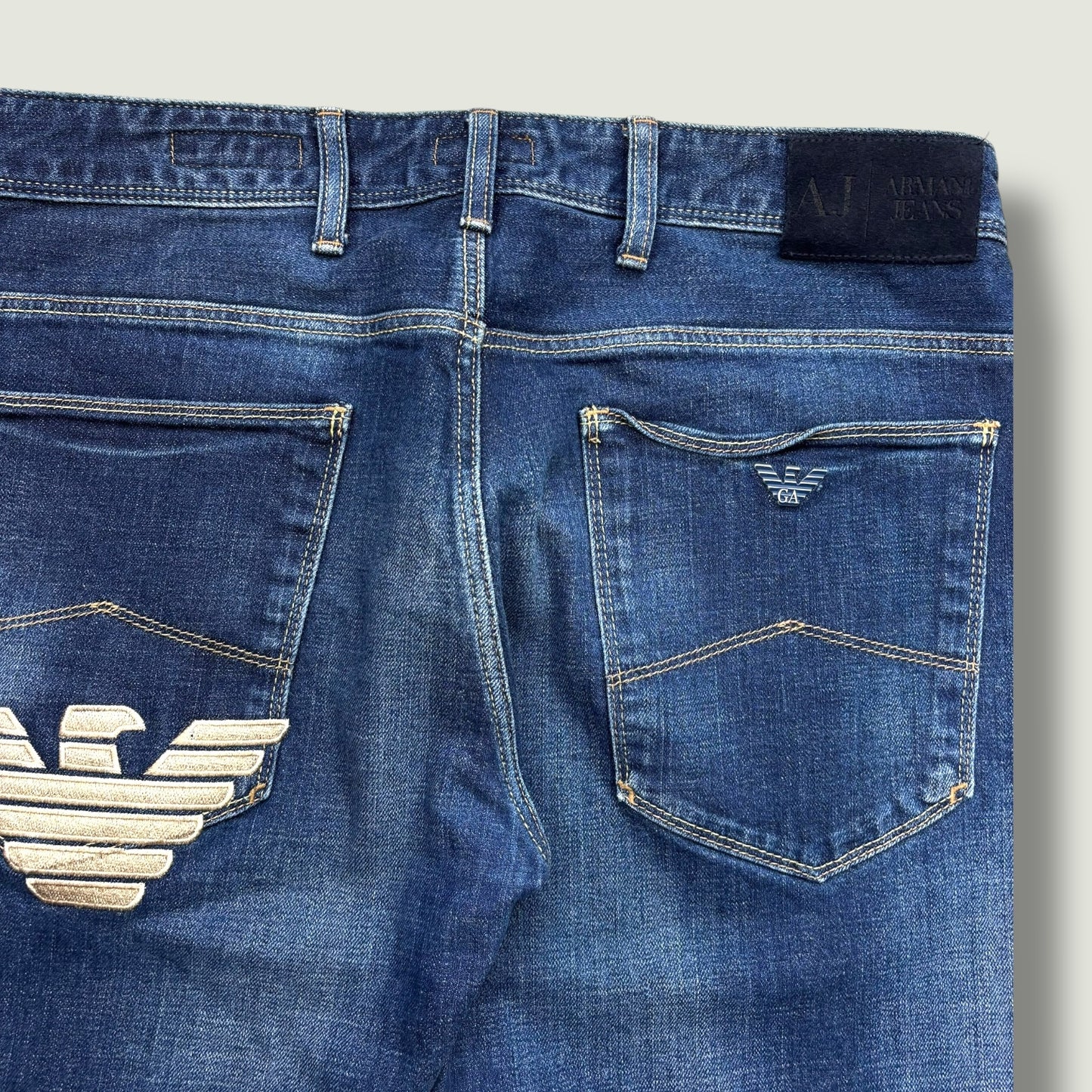 Armani Vintage Jeans (M)