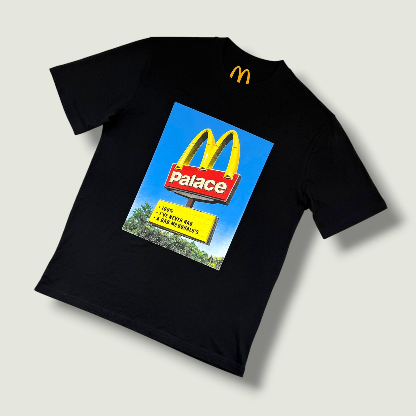 Palace T-Shirt (L)
