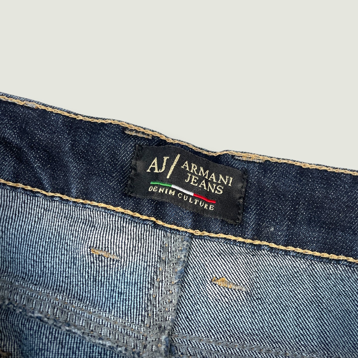 Armani Vintage Jeans (M)