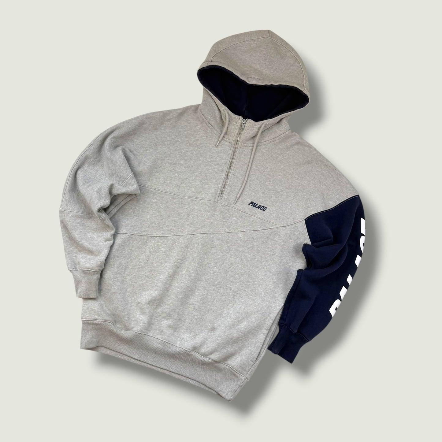 Palace Hoodie (M)