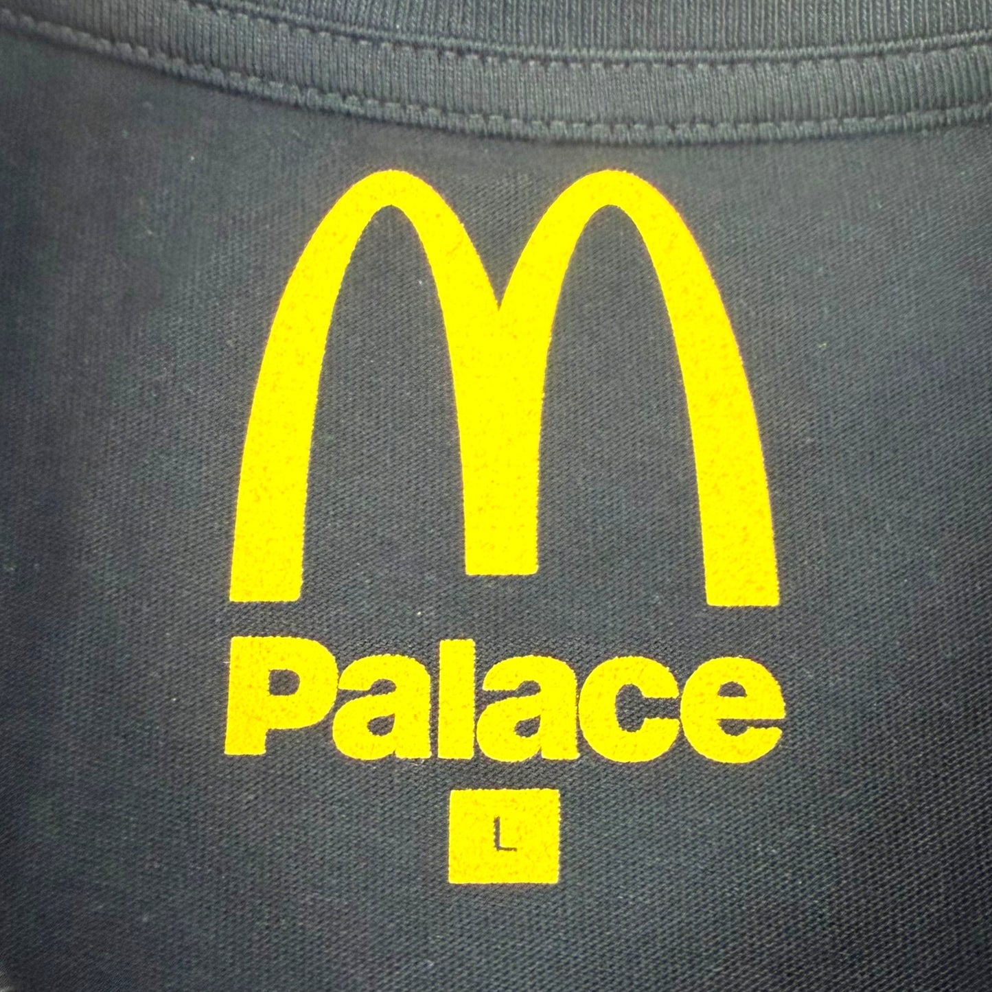 Palace T-Shirt (L)