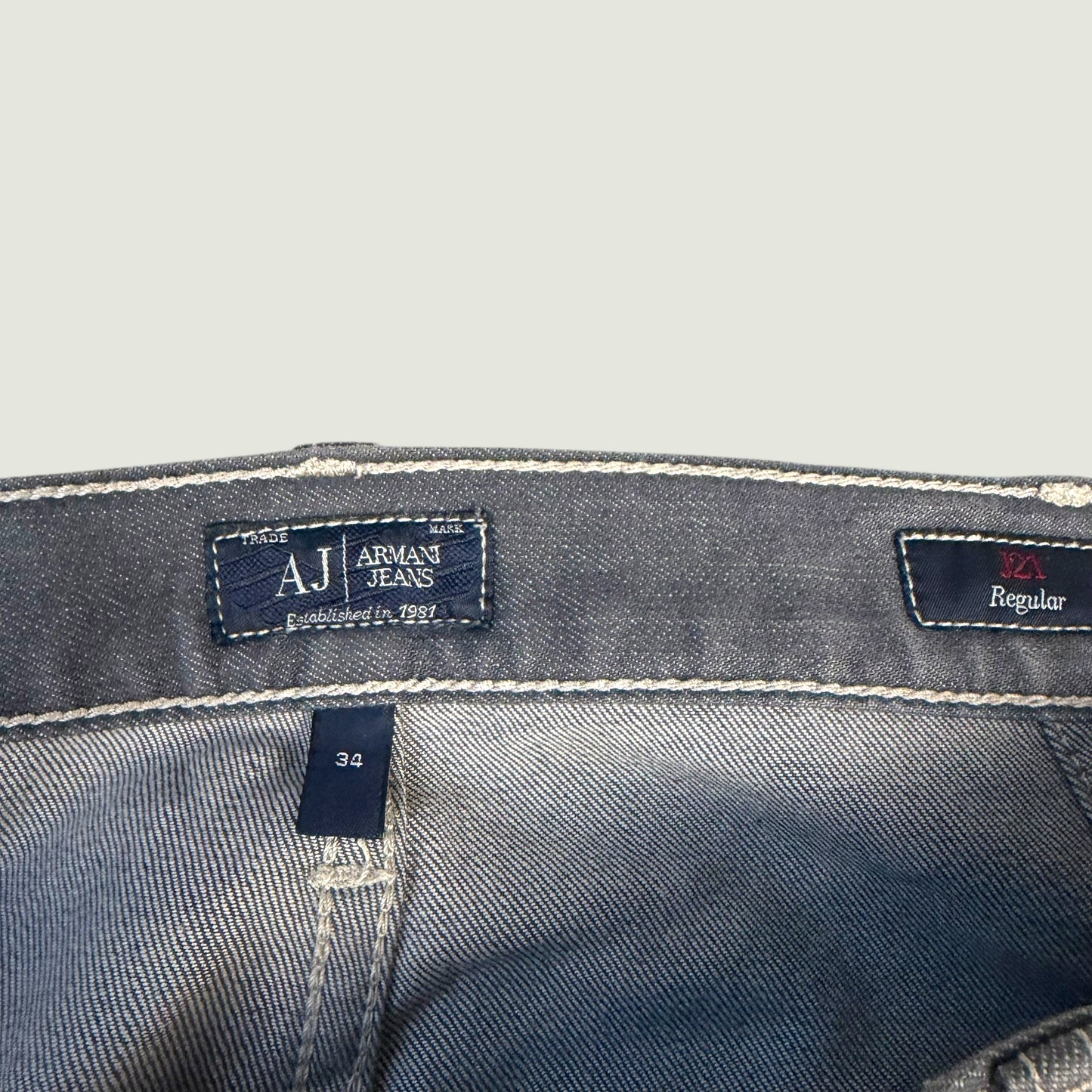 Armani Vintage Jeans (M)