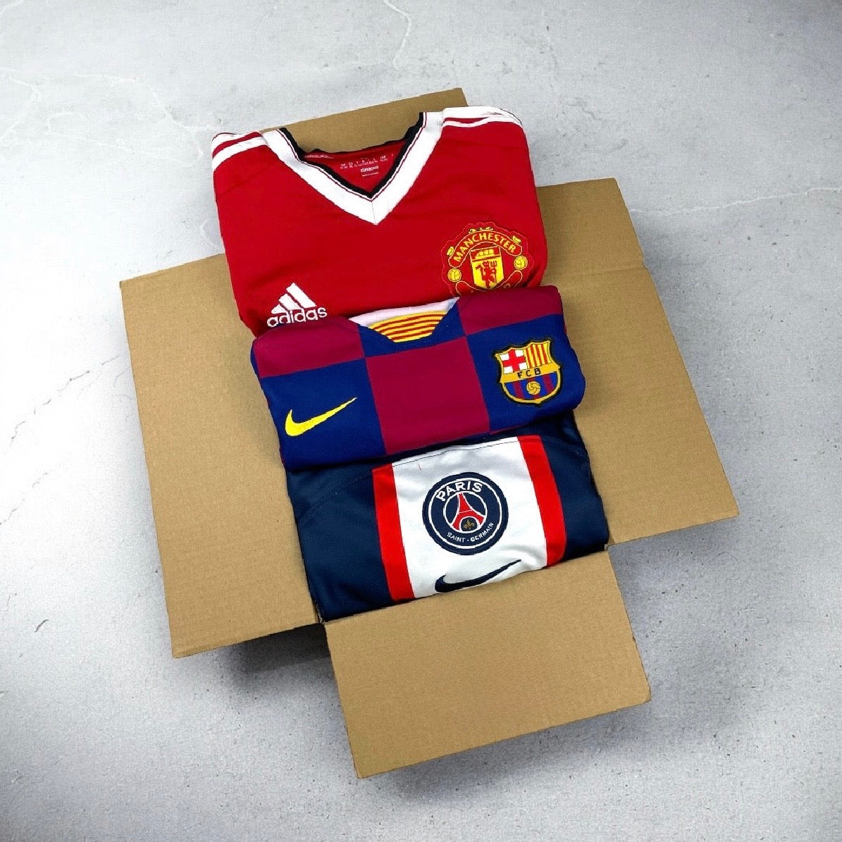 Trikot Mystery Box (3 Pieces)